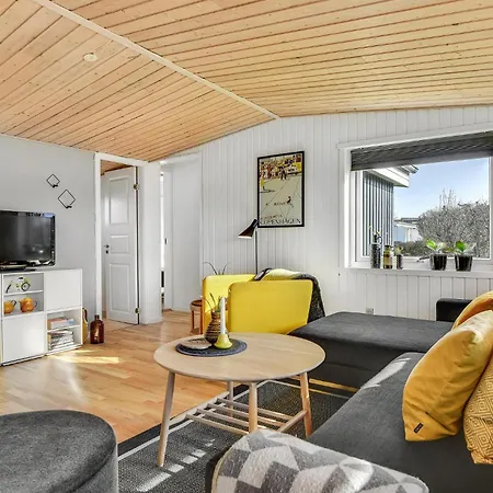 Ferienhaus Lovely In With Kitchen